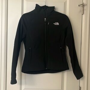 Women’s The North Face full zip soft shell